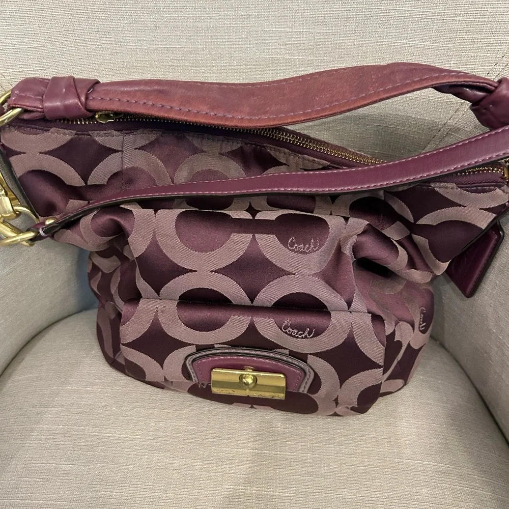 Coach Plum Circle Pattern Hobo Bag - Picture 2 of 3